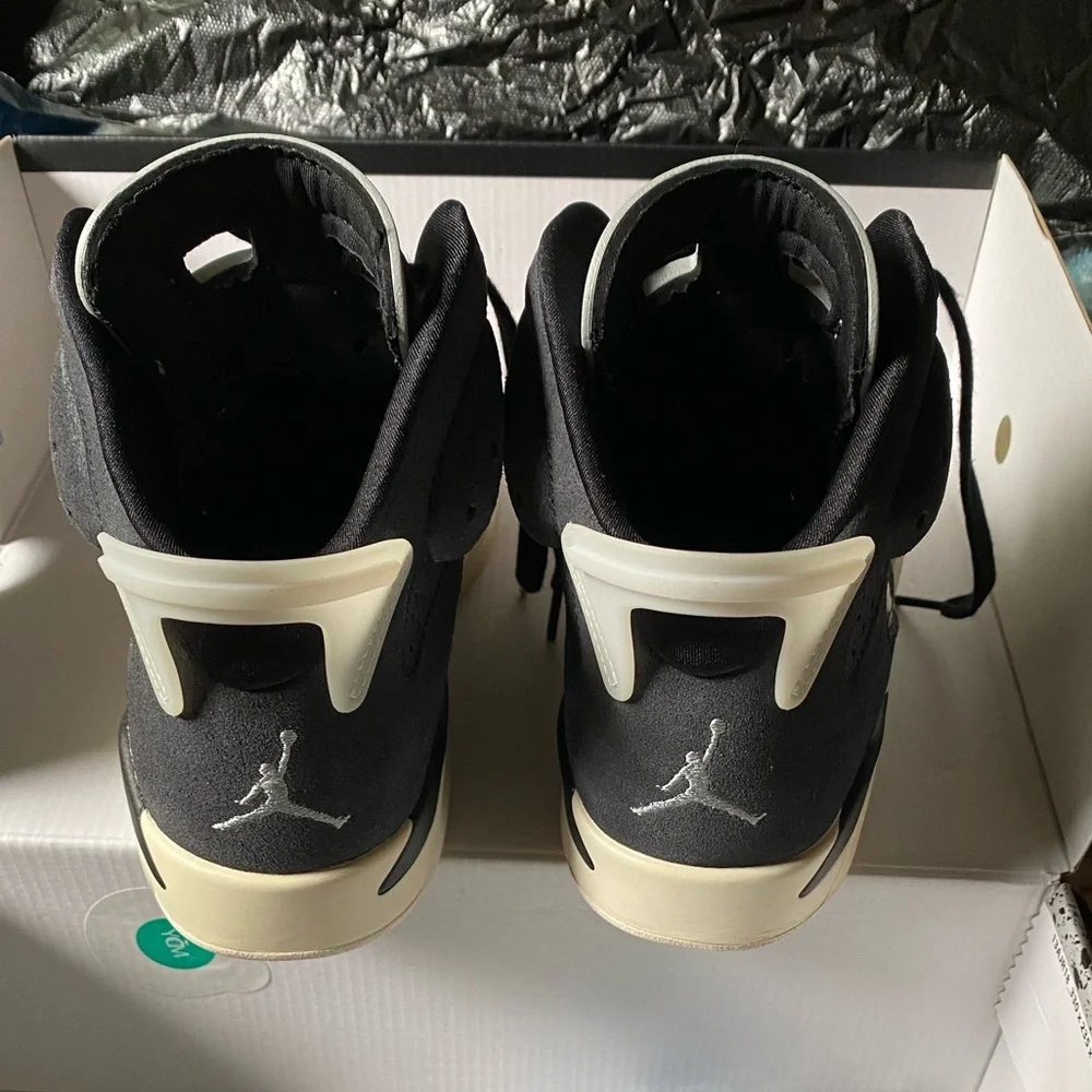 Jordan Retro 6 - Picture 5 of 15